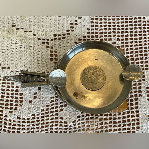 Interesting cool vintage ashtray || wood and metal ashtray with Chilean coins - Picture 5 of 12